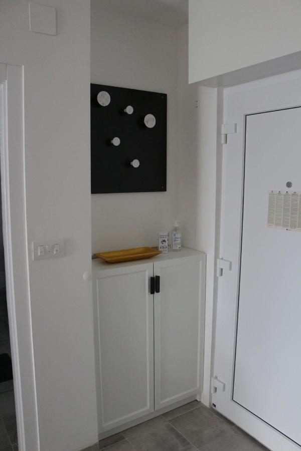 Luca, Digital Nomad Getaway Studio Apartment Zagreb Exterior photo