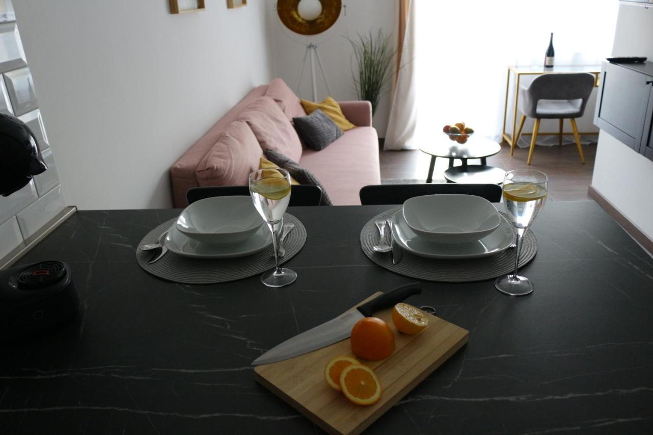 Luca, Digital Nomad Getaway Studio Apartment Zagreb Exterior photo