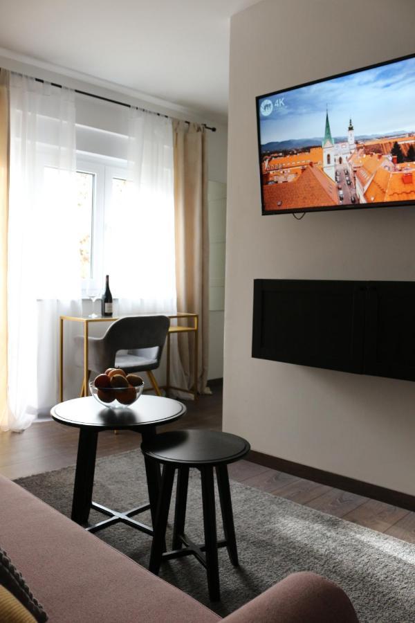 Luca, Digital Nomad Getaway Studio Apartment Zagreb Exterior photo