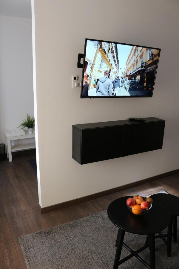 Luca, Digital Nomad Getaway Studio Apartment Zagreb Exterior photo
